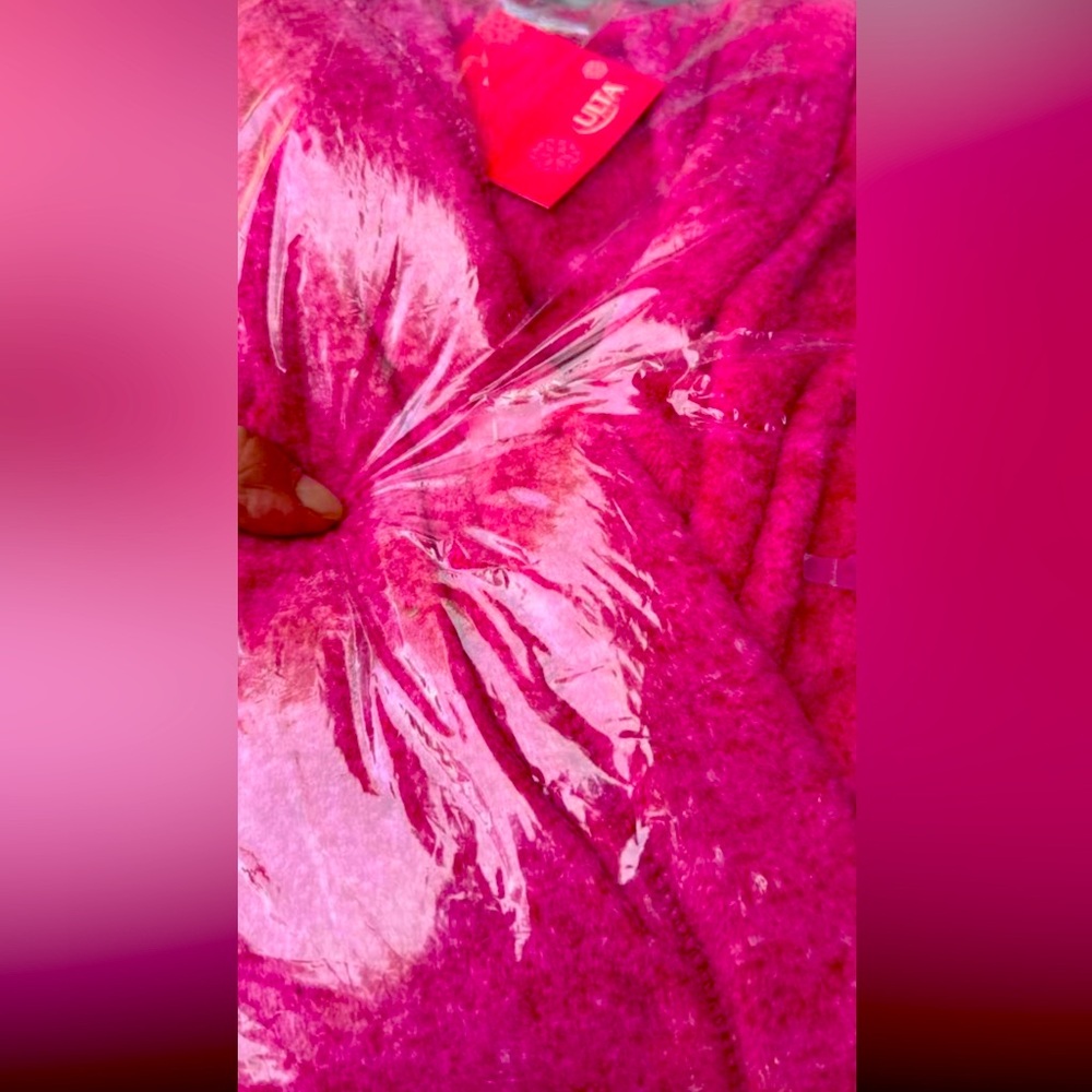ULTA Plush Comfy Bath / Lounging Robe (Hooded) - Picture 2 of 2